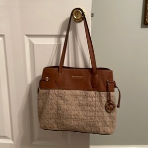 MICHAEL KORS Signature Large Marina Tote